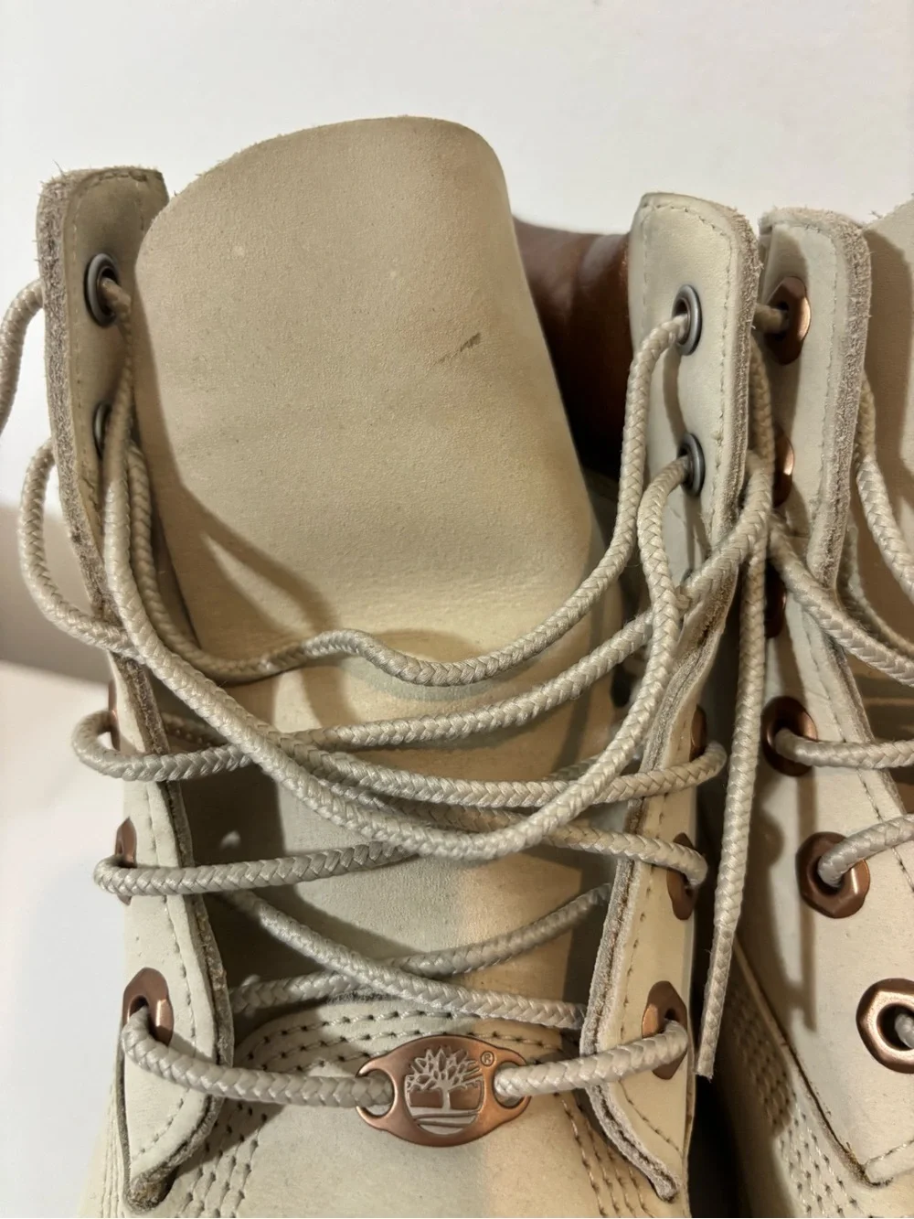 Timberland Women 7.5 Rose Gold Insulated Boots Lace Up Casual Fall Waterproof